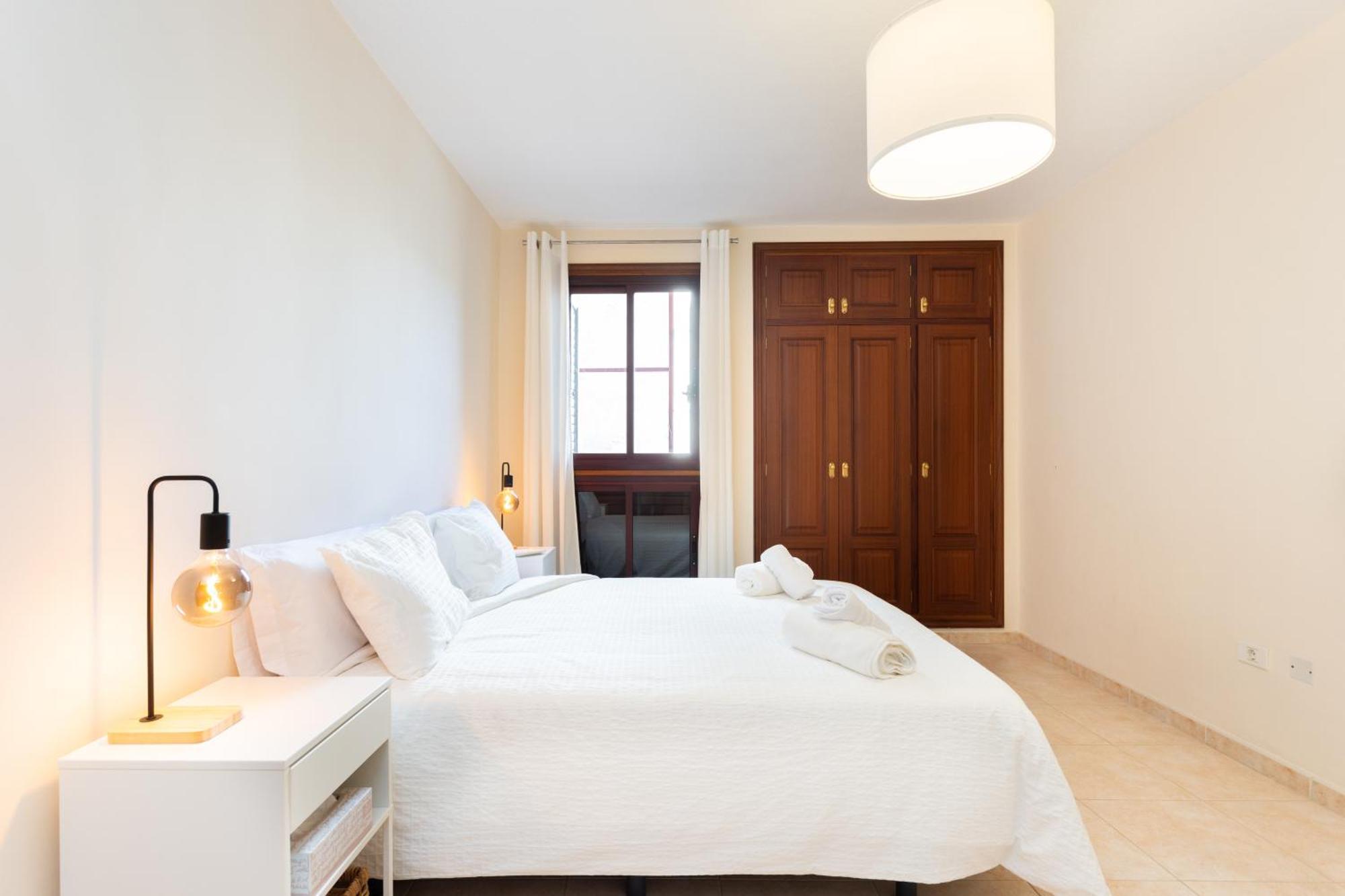 Home2book Design & Luminous Cruz Center Apartment Santa Cruz de Tenerife