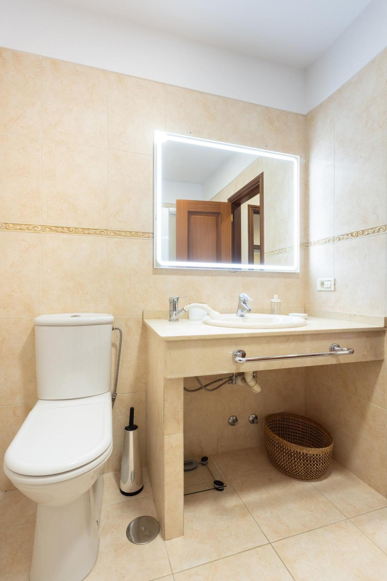 Home2book Design & Luminous Cruz Center Apartment Santa Cruz de Tenerife