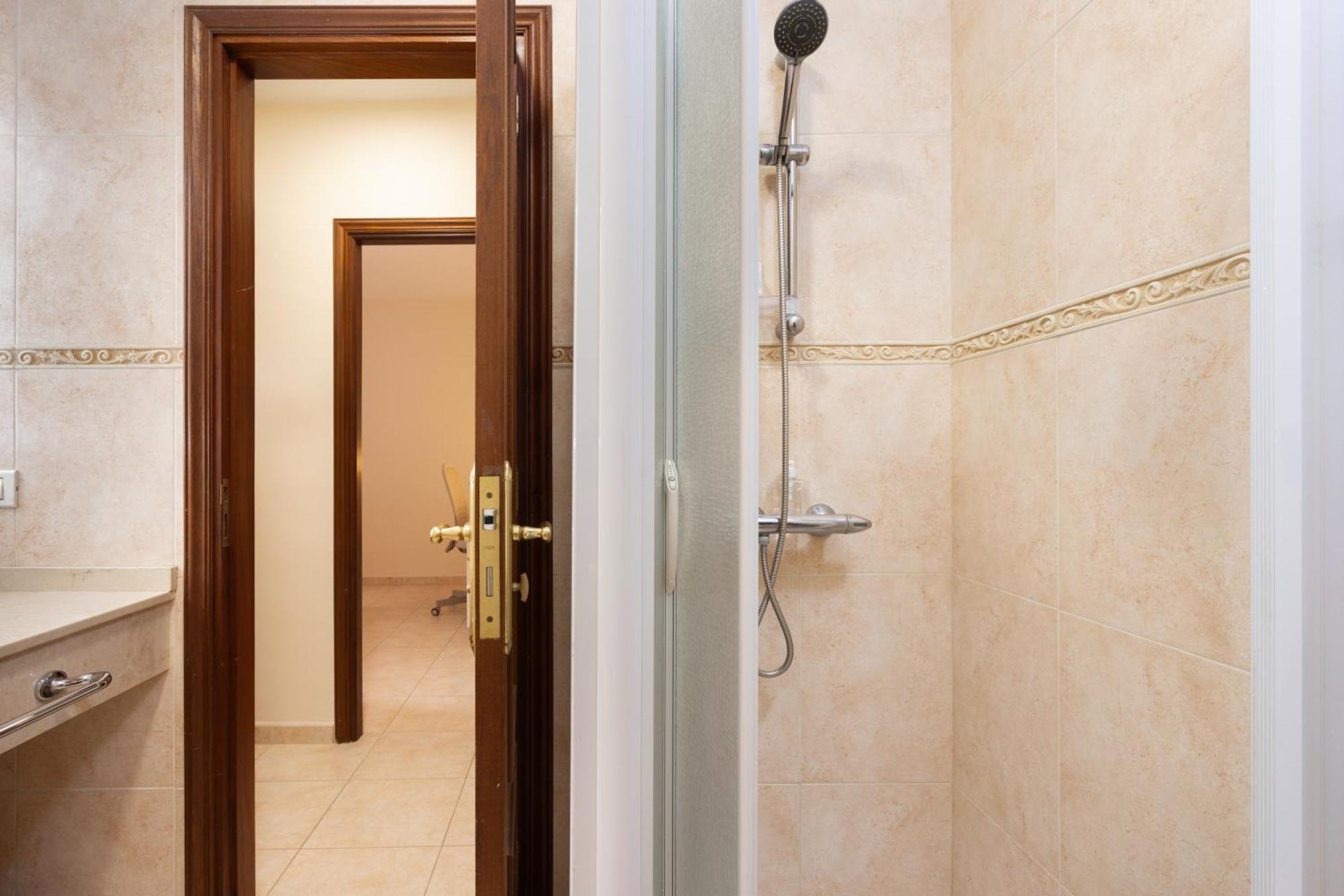 Home2book Design & Luminous Cruz Center Apartment *