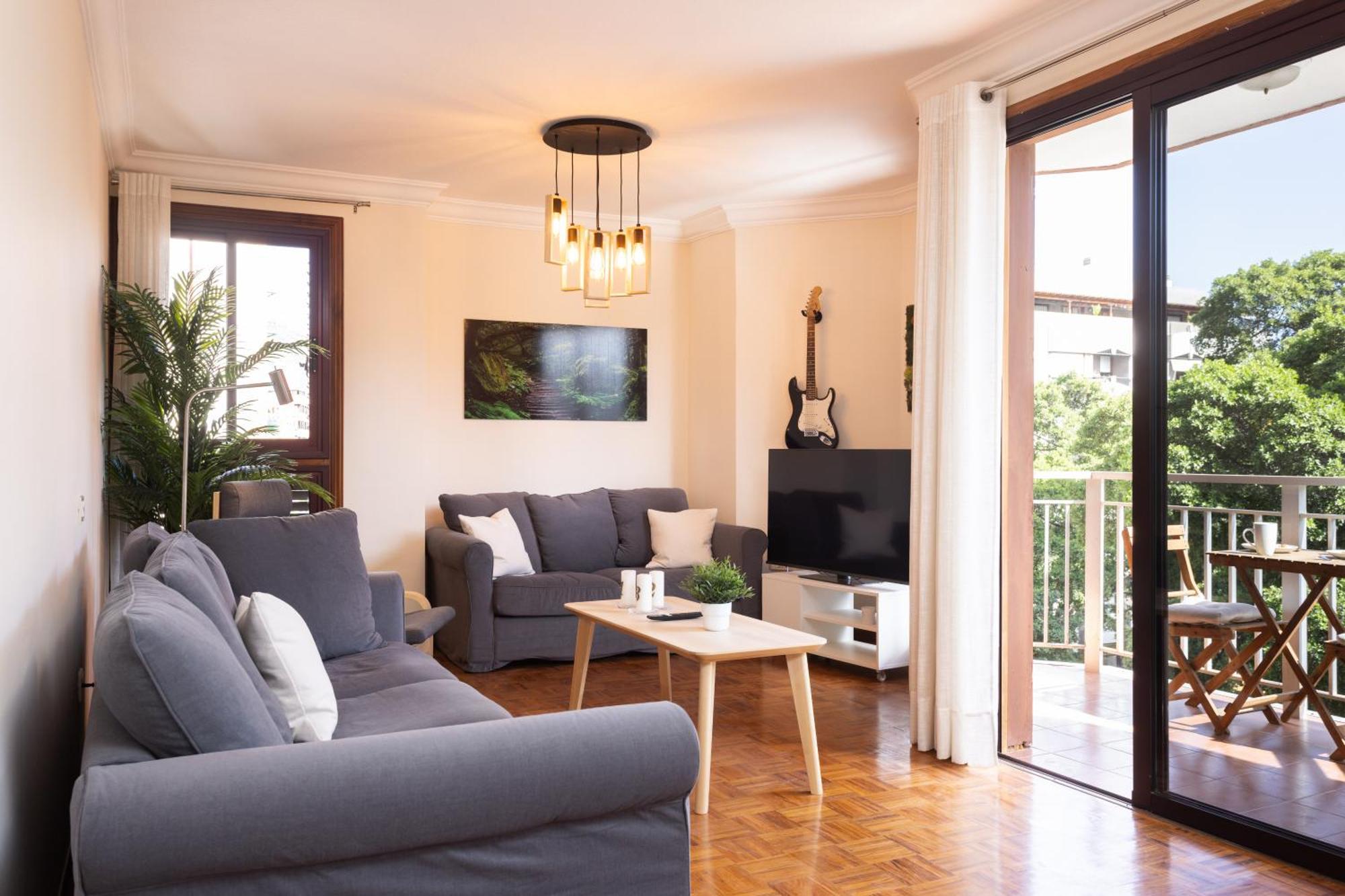 Home2book Design & Luminous Cruz Center Apartment *