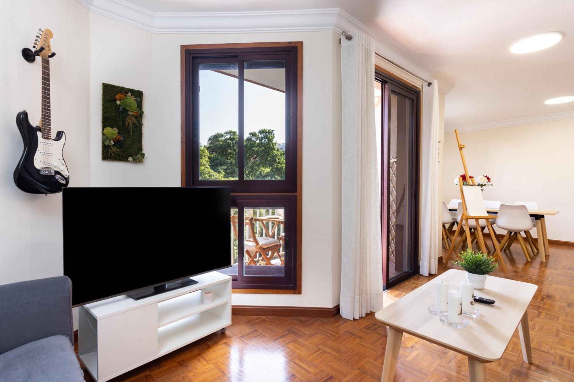 Home2book Design & Luminous Cruz Center Apartment *