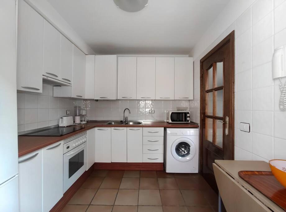 Duplex In Quiet Zone, Next To Sea, Fast Wifi Apartment