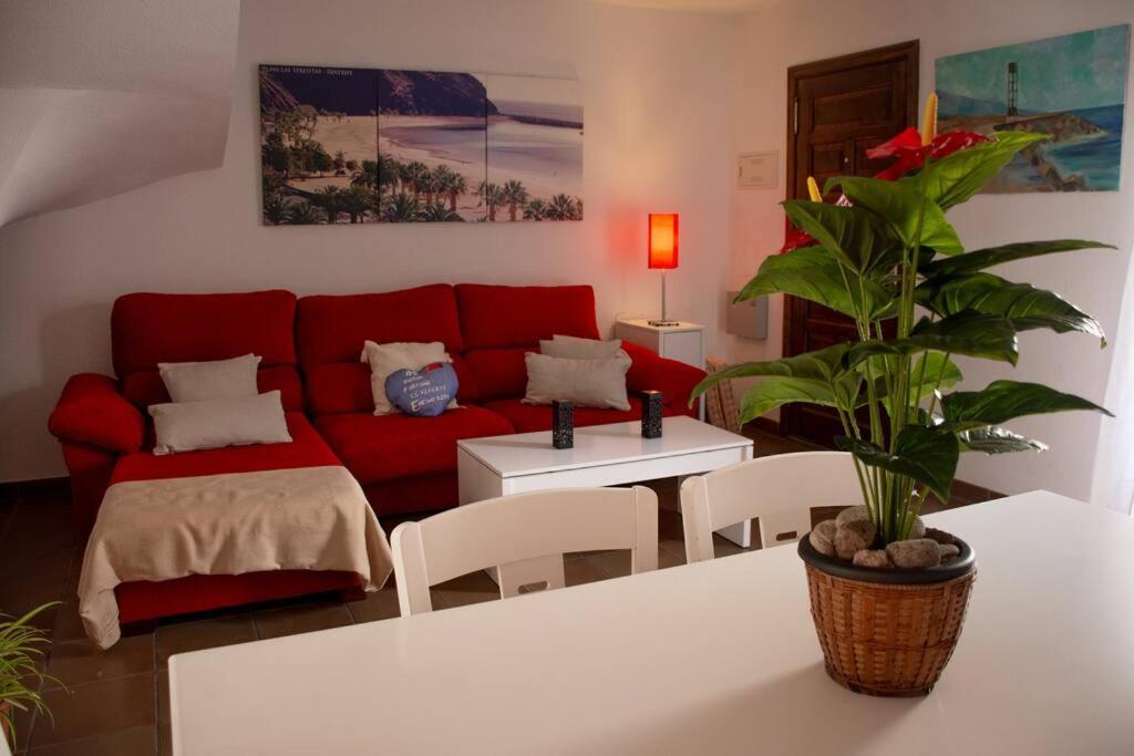 Duplex In Quiet Zone, Next To Sea, Fast Wifi Apartment *