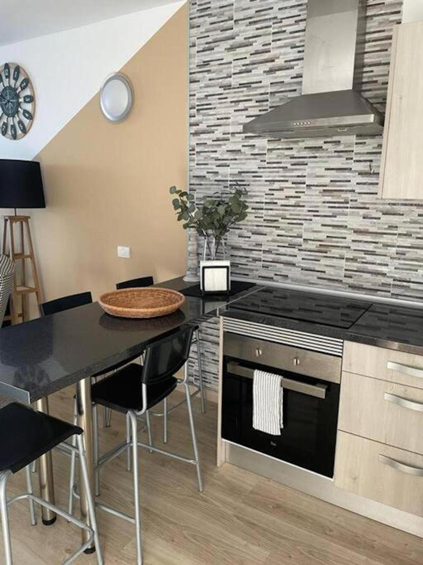 Stunning Lovely Flat With Pool And Wi-fi, 31 Сasa de vacaciones