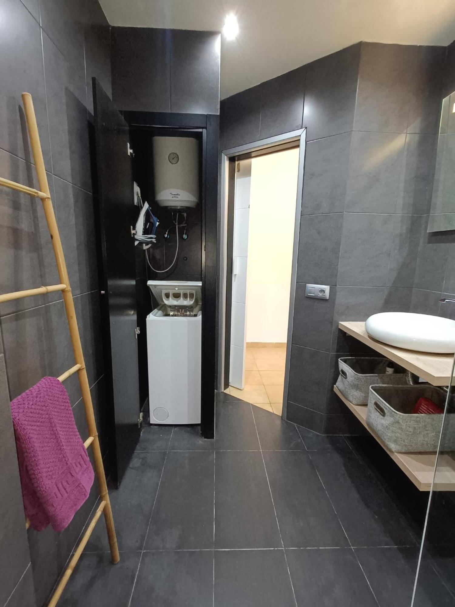 Wonderful With Pool And Wi-fi Appartement