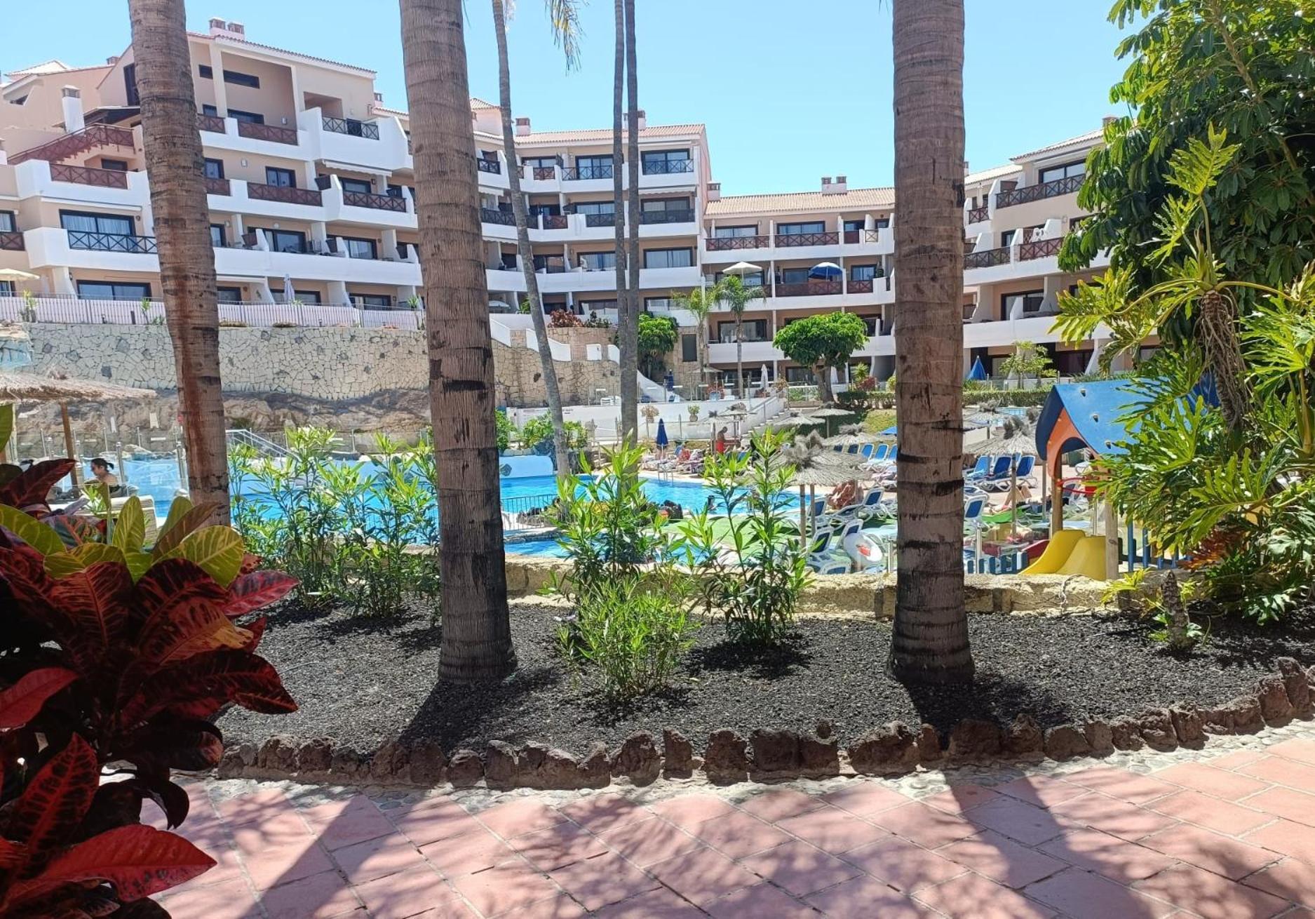 Wonderful With Pool And Wi-fi Appartement
