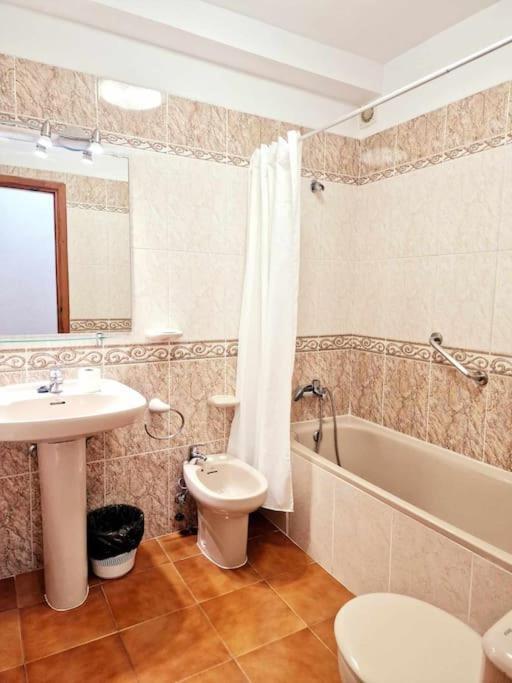 Comfortable Centrally Located Apartment Playa Fanabe