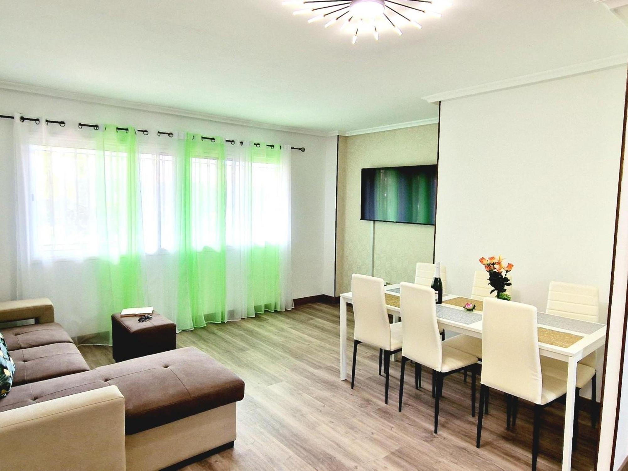 Hébergement de vacances Jardines Del Sur, 3 Bedroom *