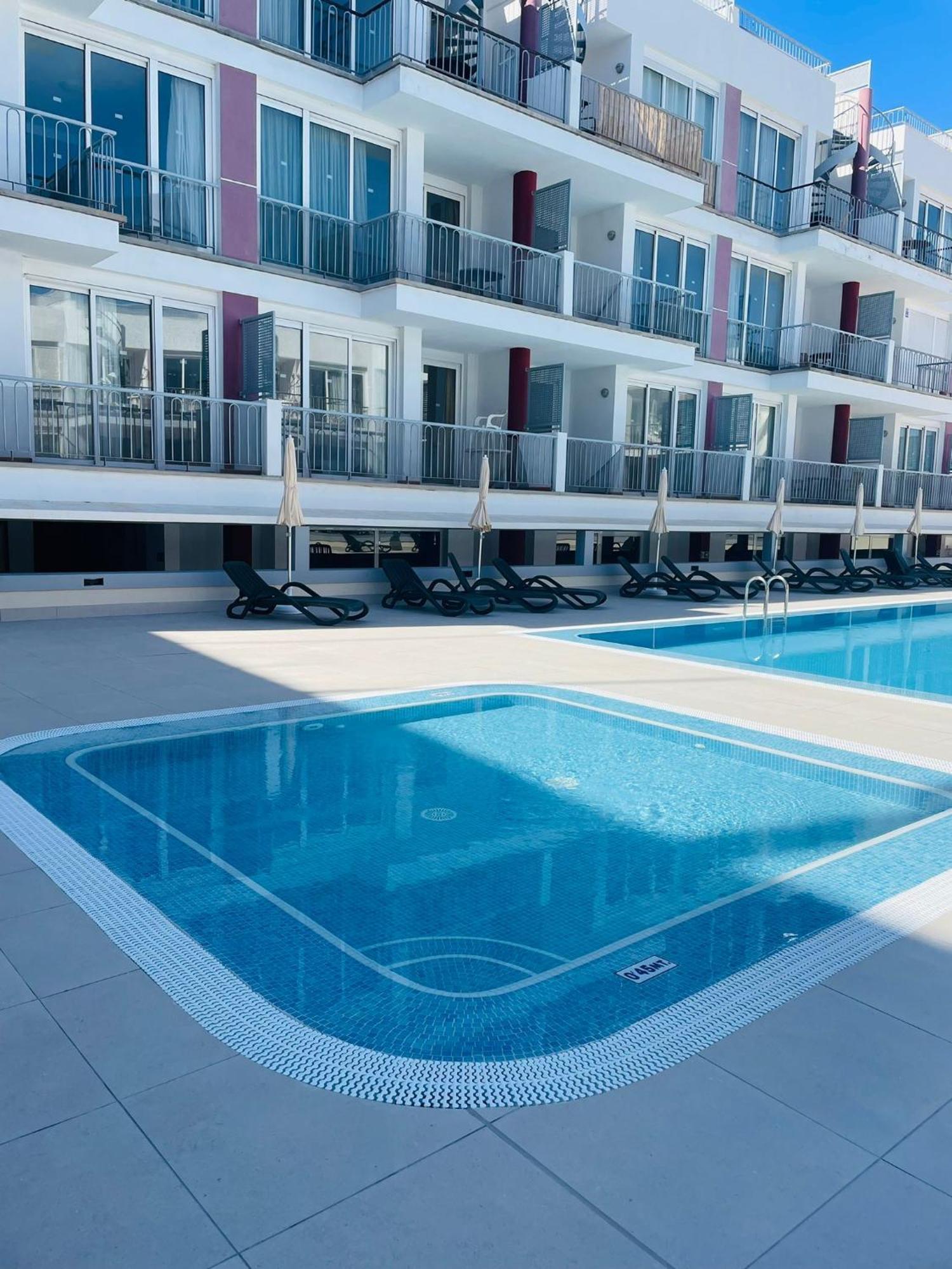 One Bedroom Playa La Arena Apartment *