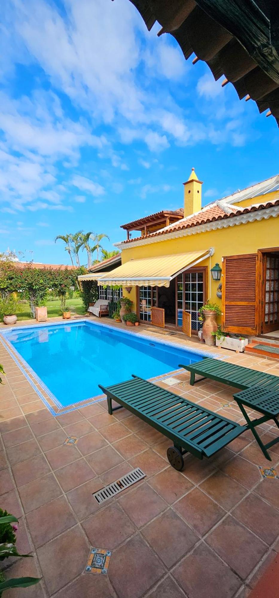 La Paz 2 Villa