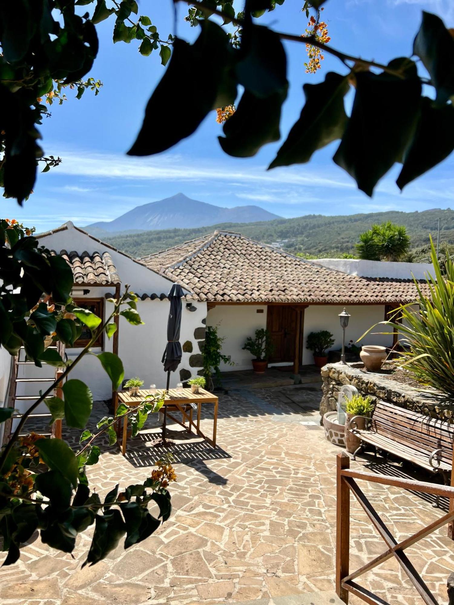 La Paredita Casa Taoro *