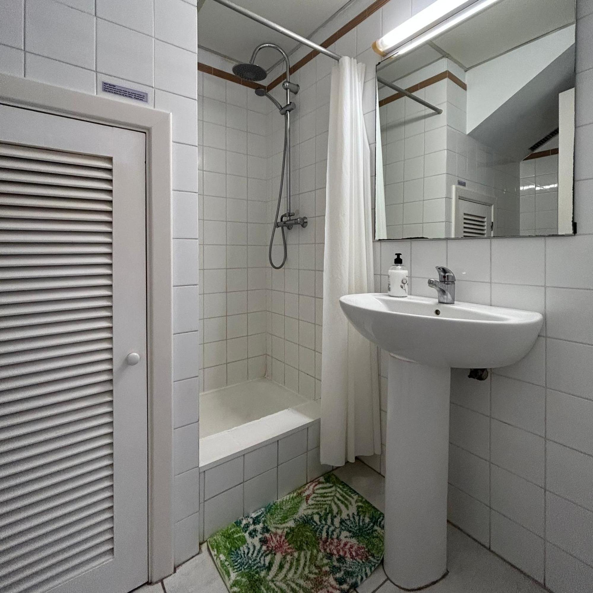 Pool View 2 Bed Duplex In Castle Harbourc204 *