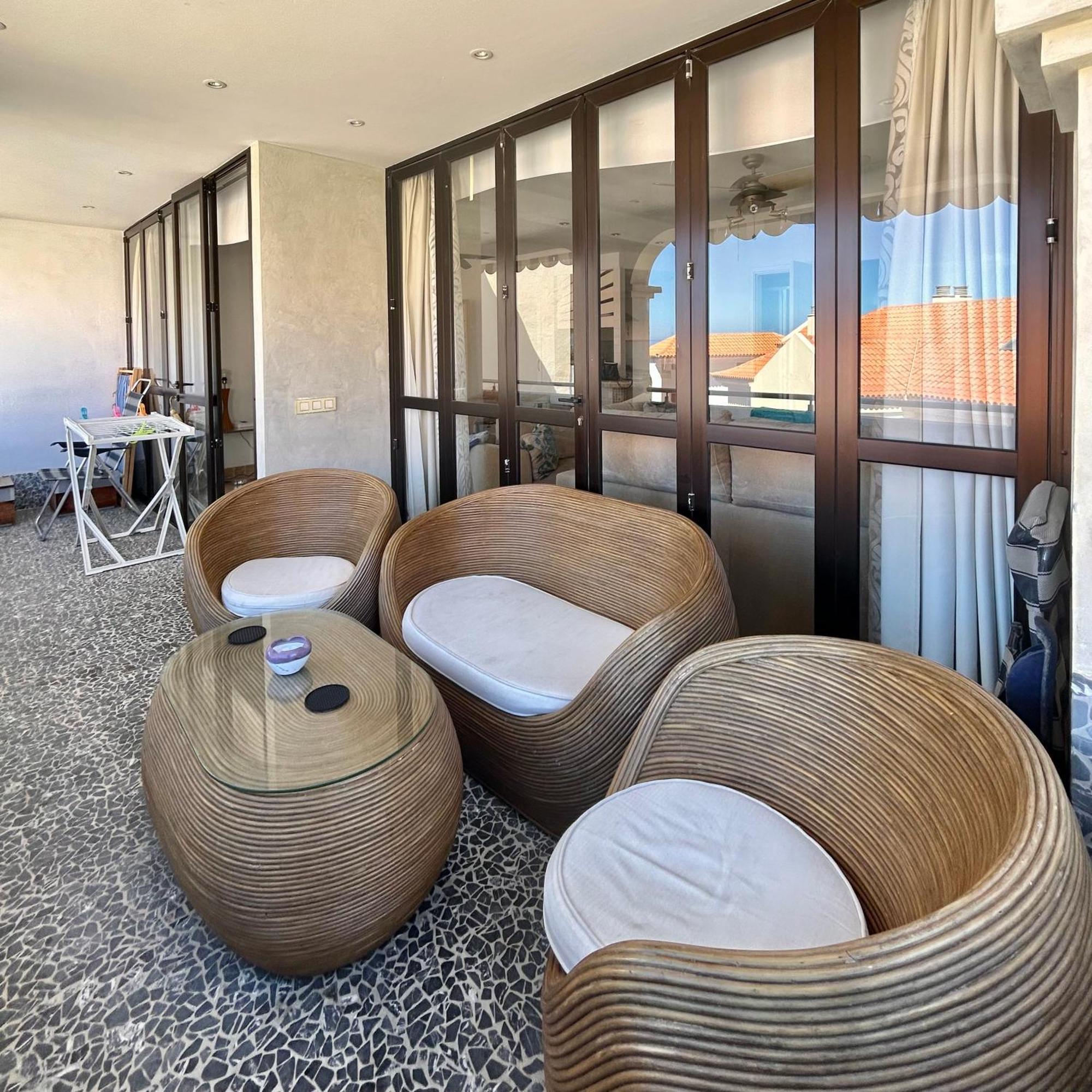 Very Spacious 2 Bed In Castle Harbour C203 Apartment Los Cristianos (Tenerife)