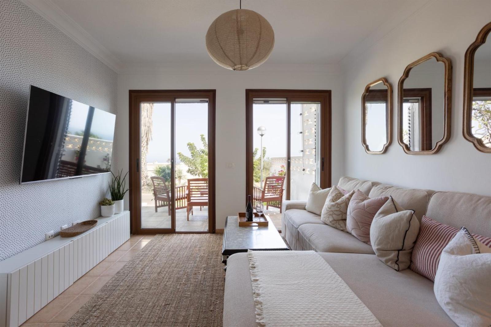 La Casa Nostra - Family Oriented House In Quiet Area