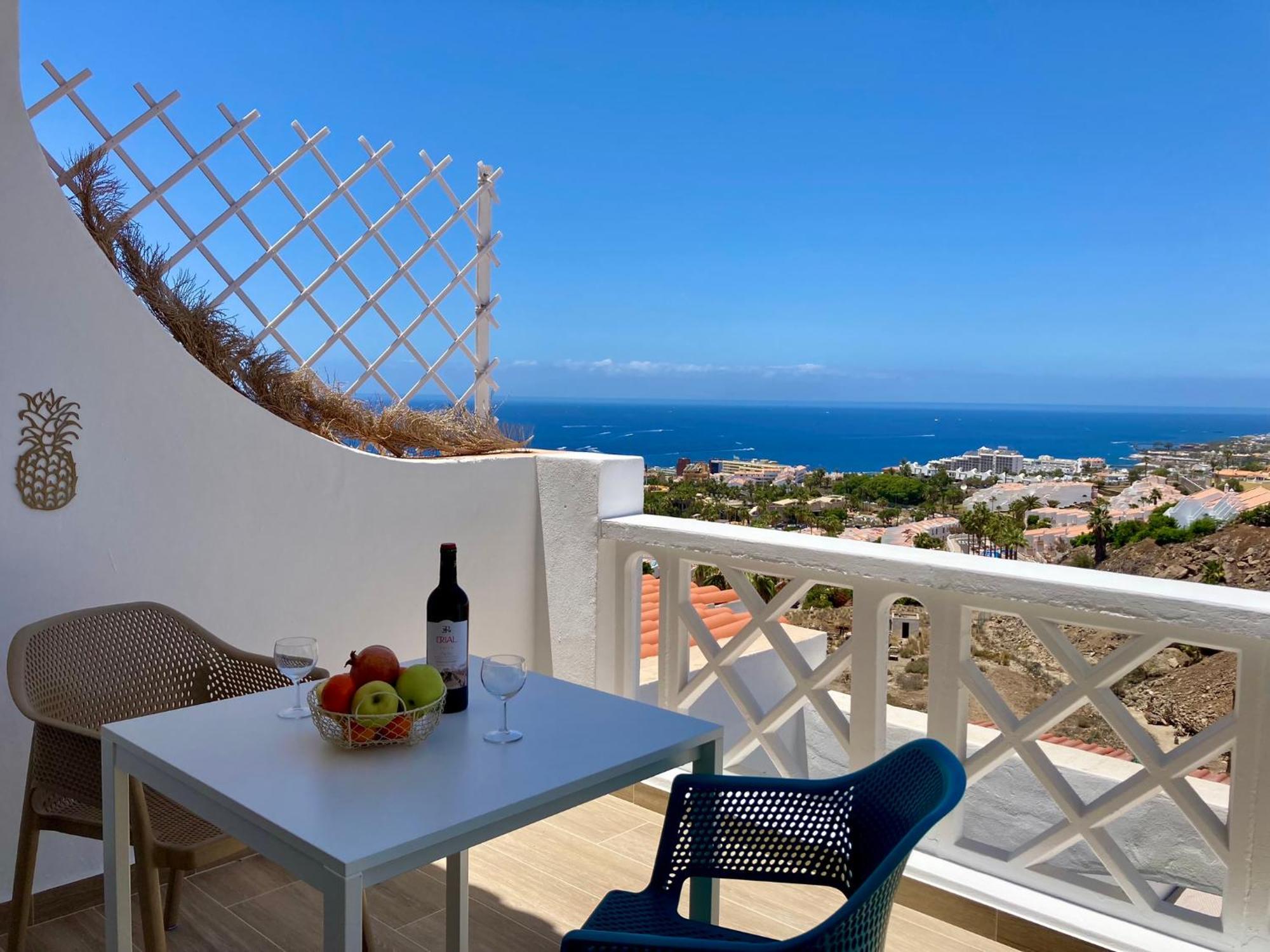 - Modern With Terrace Views Of Ocean & Sunset Apartment