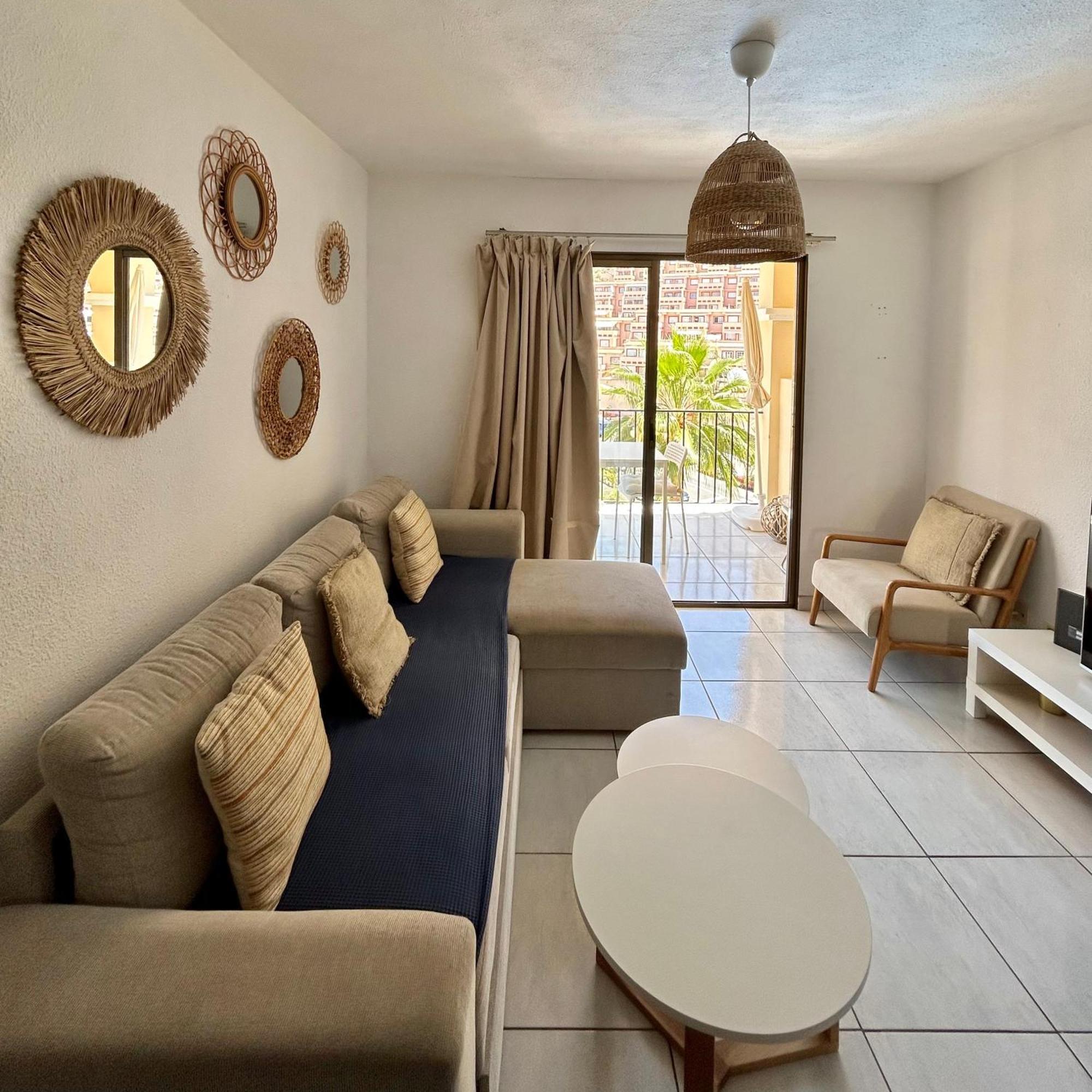 Pool View 2 Bed Duplex In Castle Harbourc204 Los Cristianos (Tenerife)