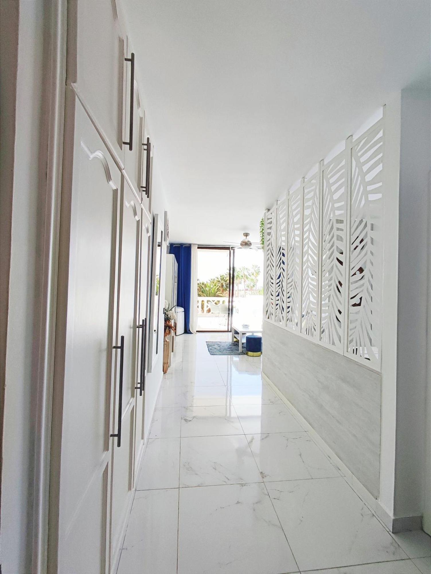 Apartment Sunshine Escape With Ocean View