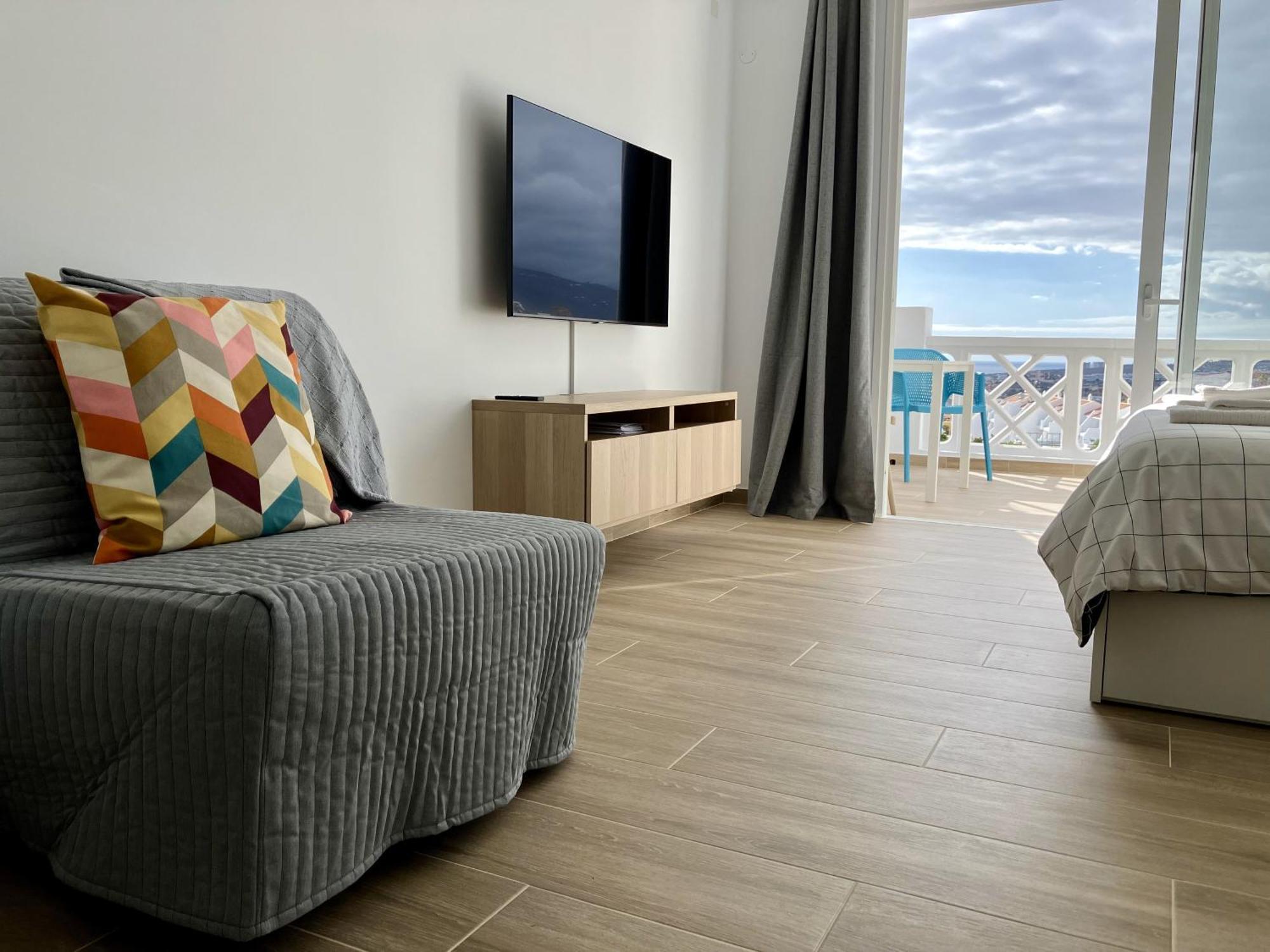 - Modern With Terrace Views Of Ocean & Sunset Apartment