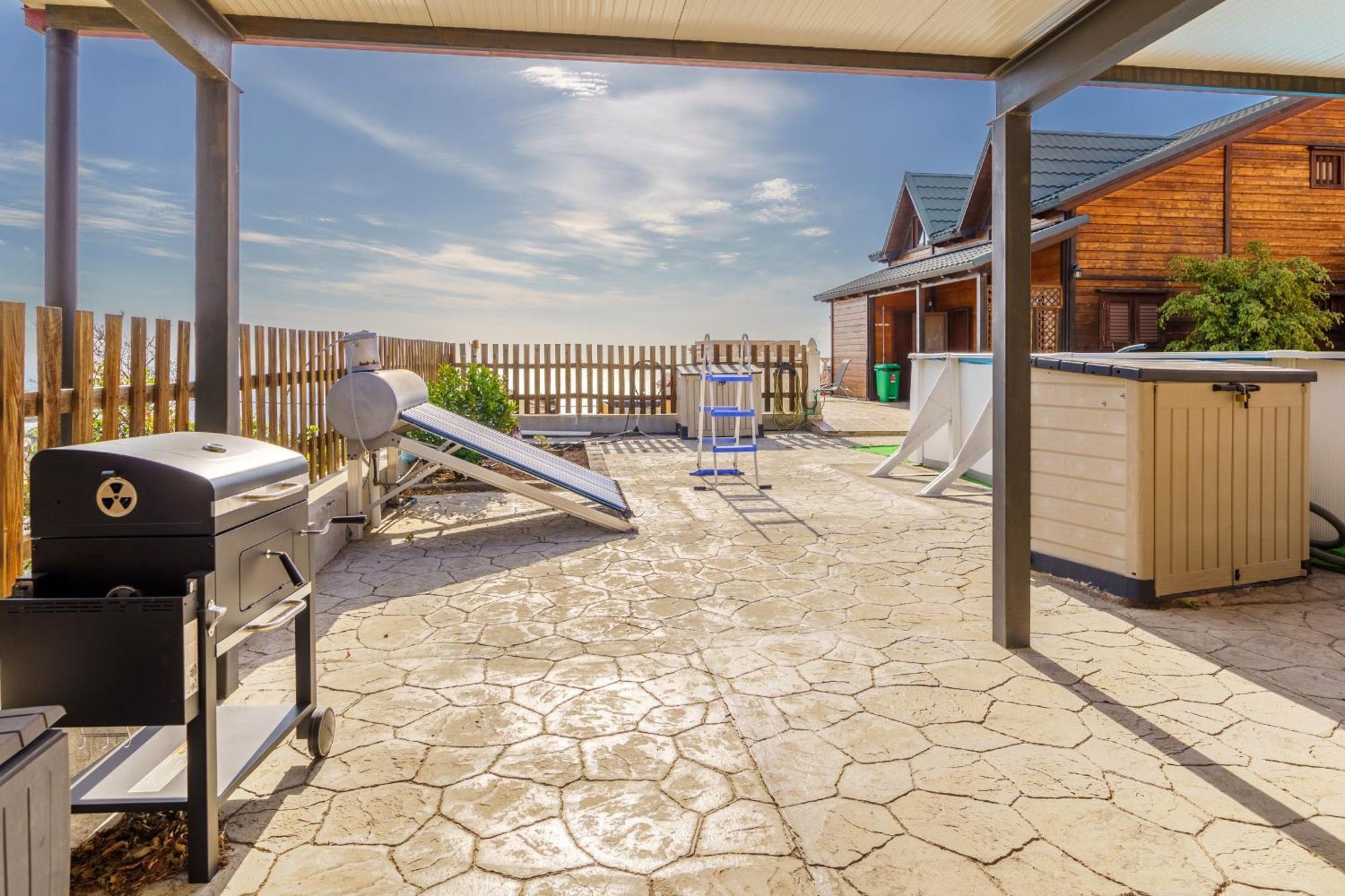 4br Wooden House -pool, Views & Parking Holiday home Candelaria