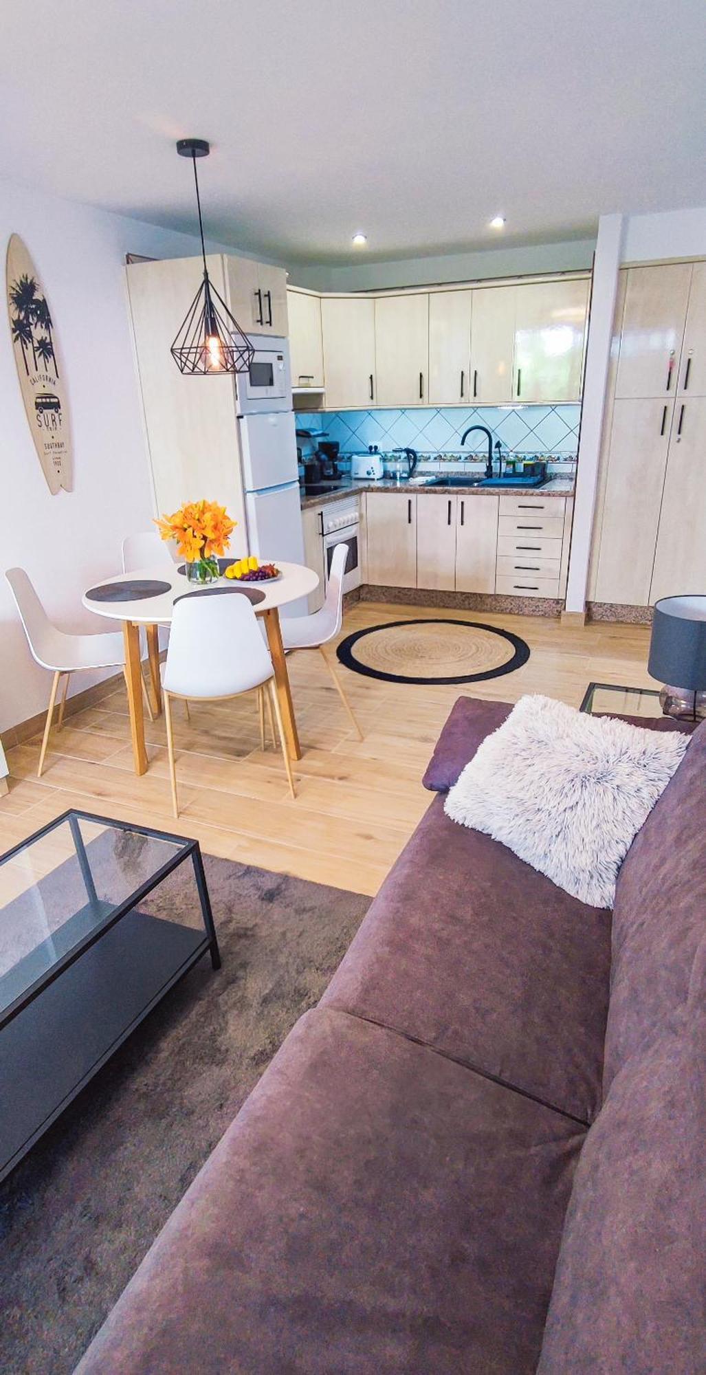 Apartment Diamantes - Relaxing Tenerife Getaway - Heated Pool - Cristianos *