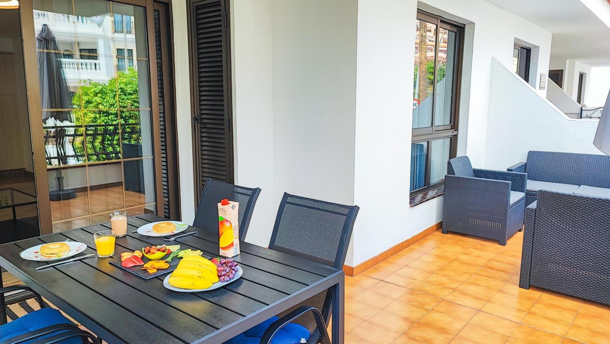 Diamantes - Relaxing Tenerife Getaway - Heated Pool - Cristianos Apartment