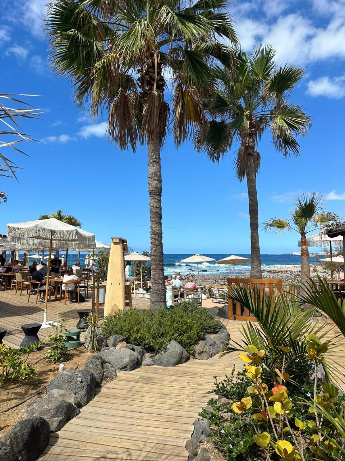 Martina 67 Sur Y Sol Los Cristianos