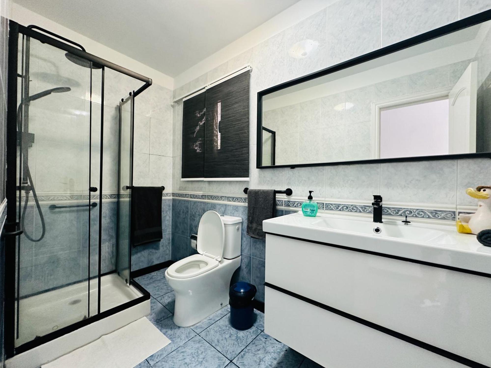 Pambnb - Chic Beachside Apartment *