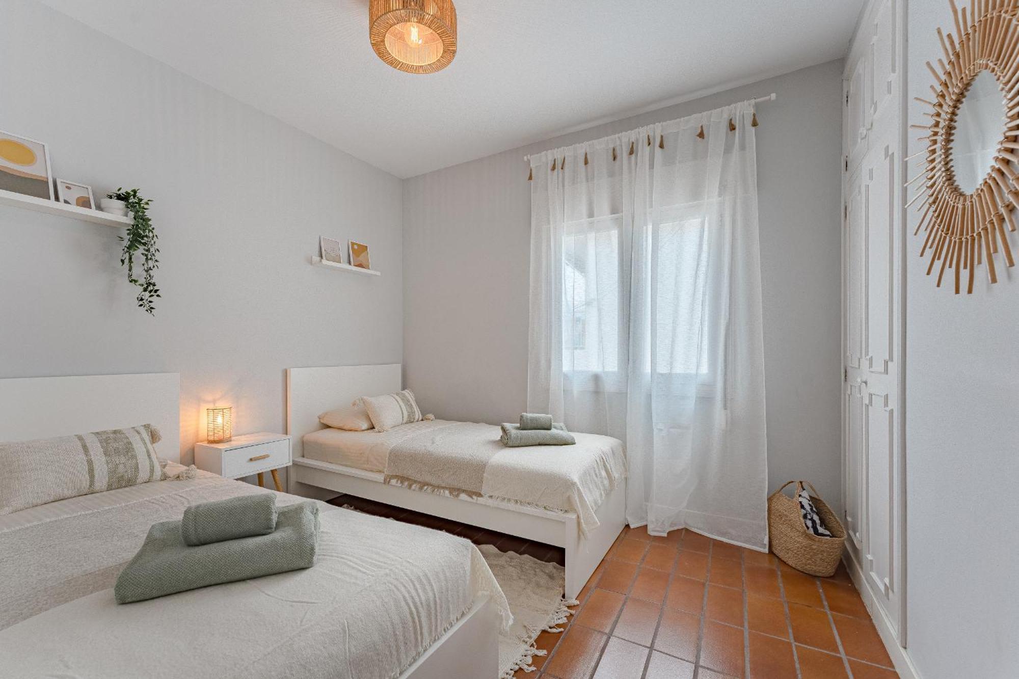 2bdr Ocean View & Large Private Terrace In Puerto De Santiago Apartment *