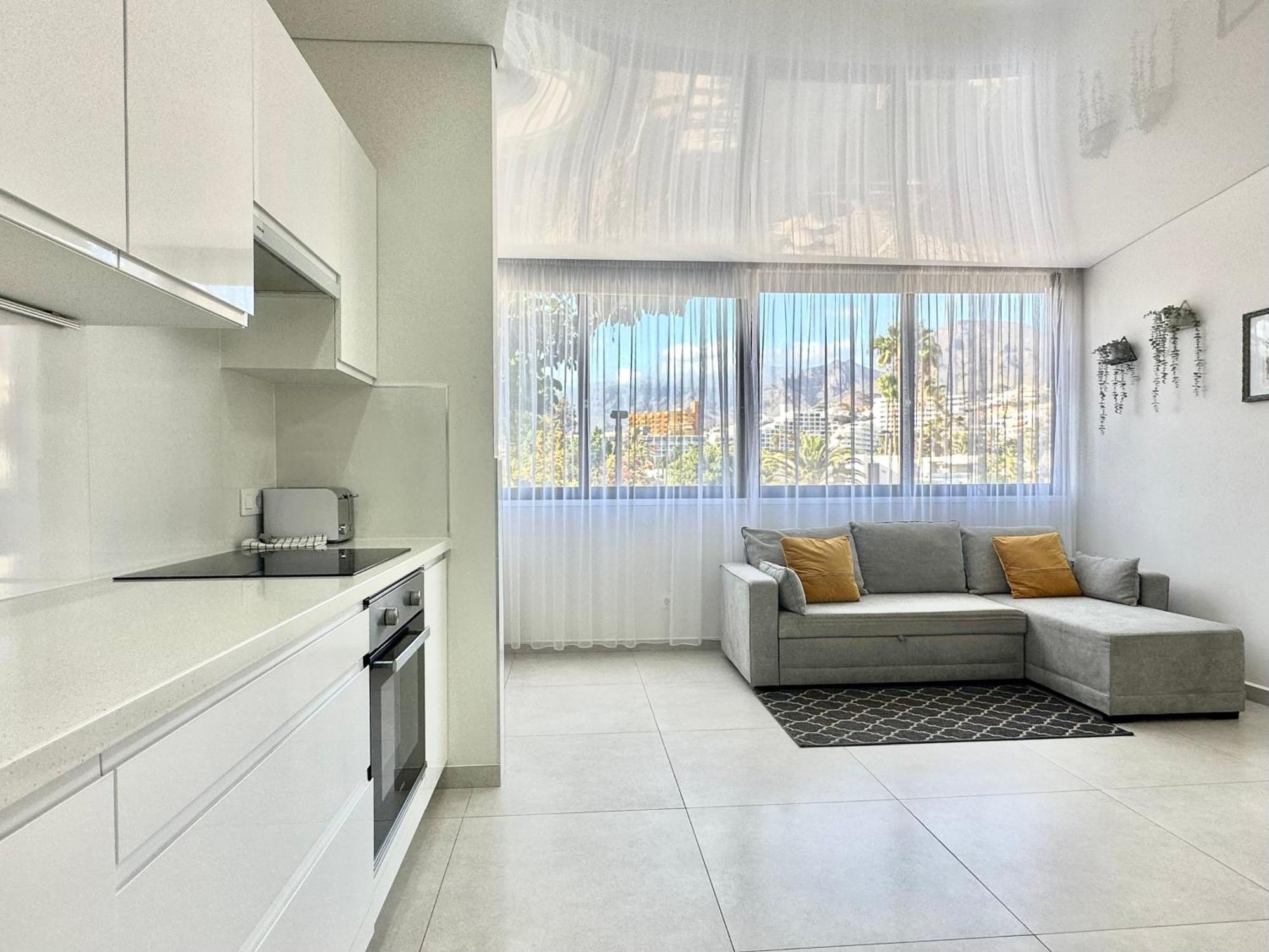 Fantastic Vacation By The Ocean Playa de las Américas