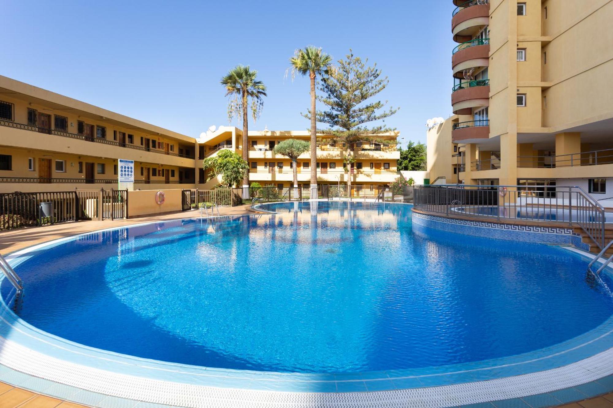 Okstay Torres Del Sol With Sea And Pool Views Apartamento