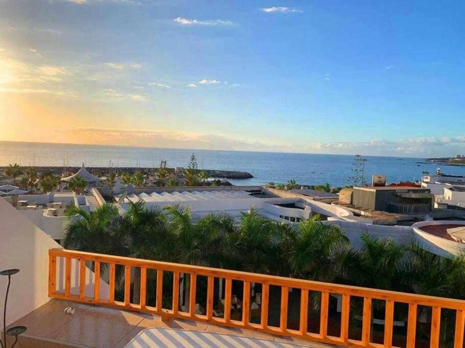 Atico Con Impresionantes Vistas Al Mar L220 *