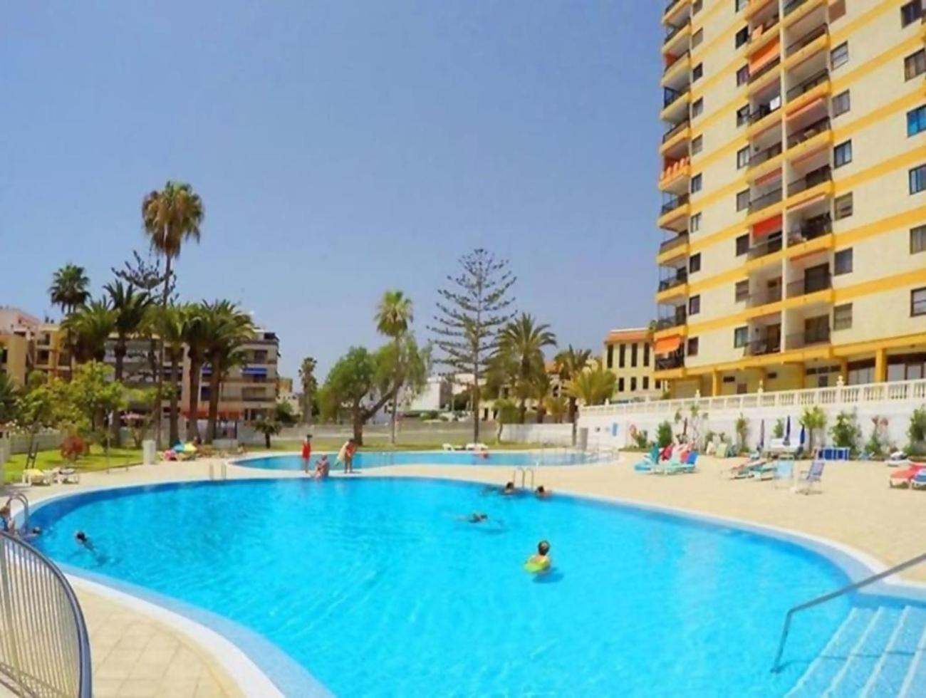 Vista Mar En Cristianos Ach125 * Los Cristianos (Tenerife)