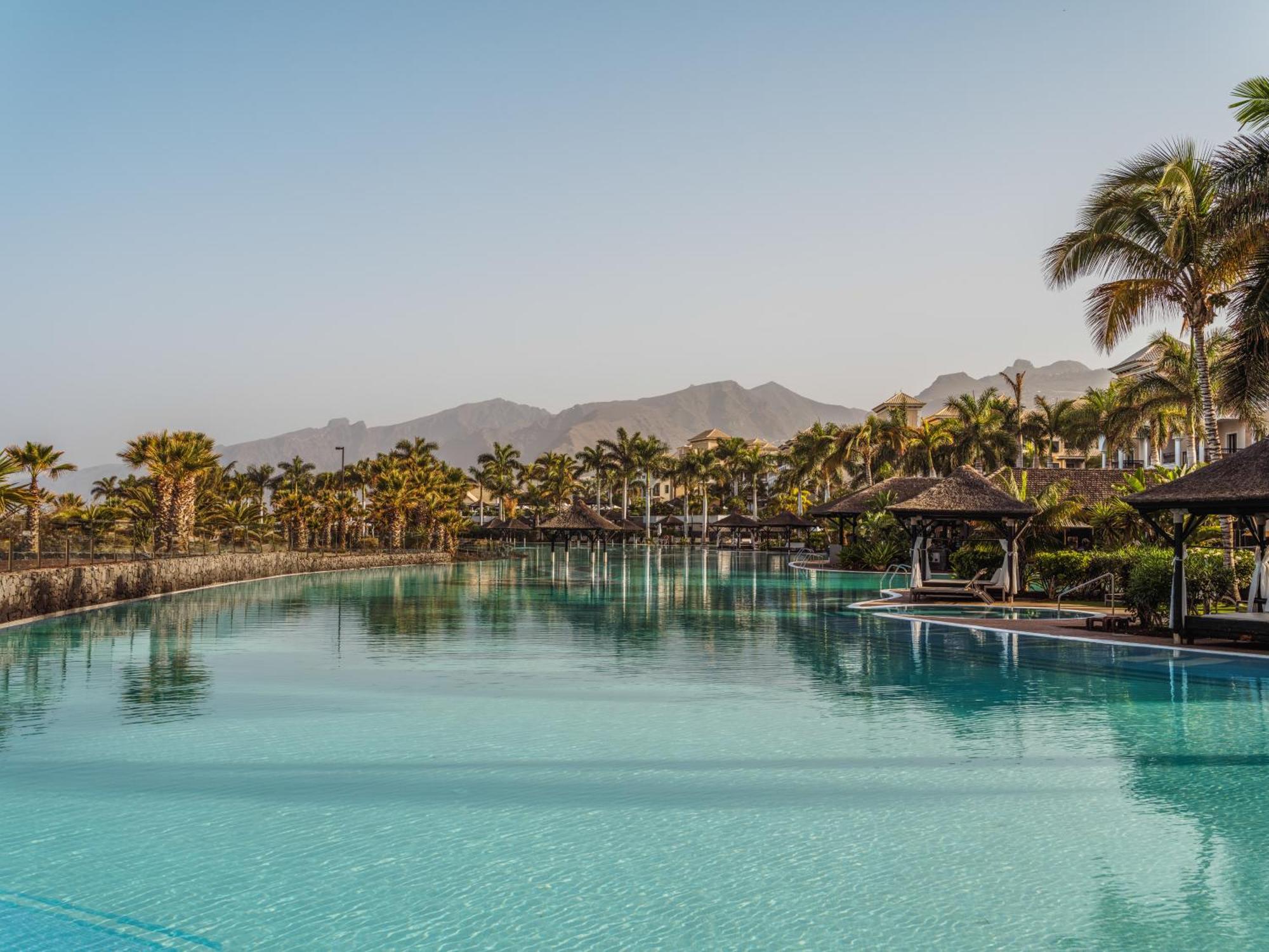 Gran Melia Palacio De Isora & Hotel Alcalá la Real