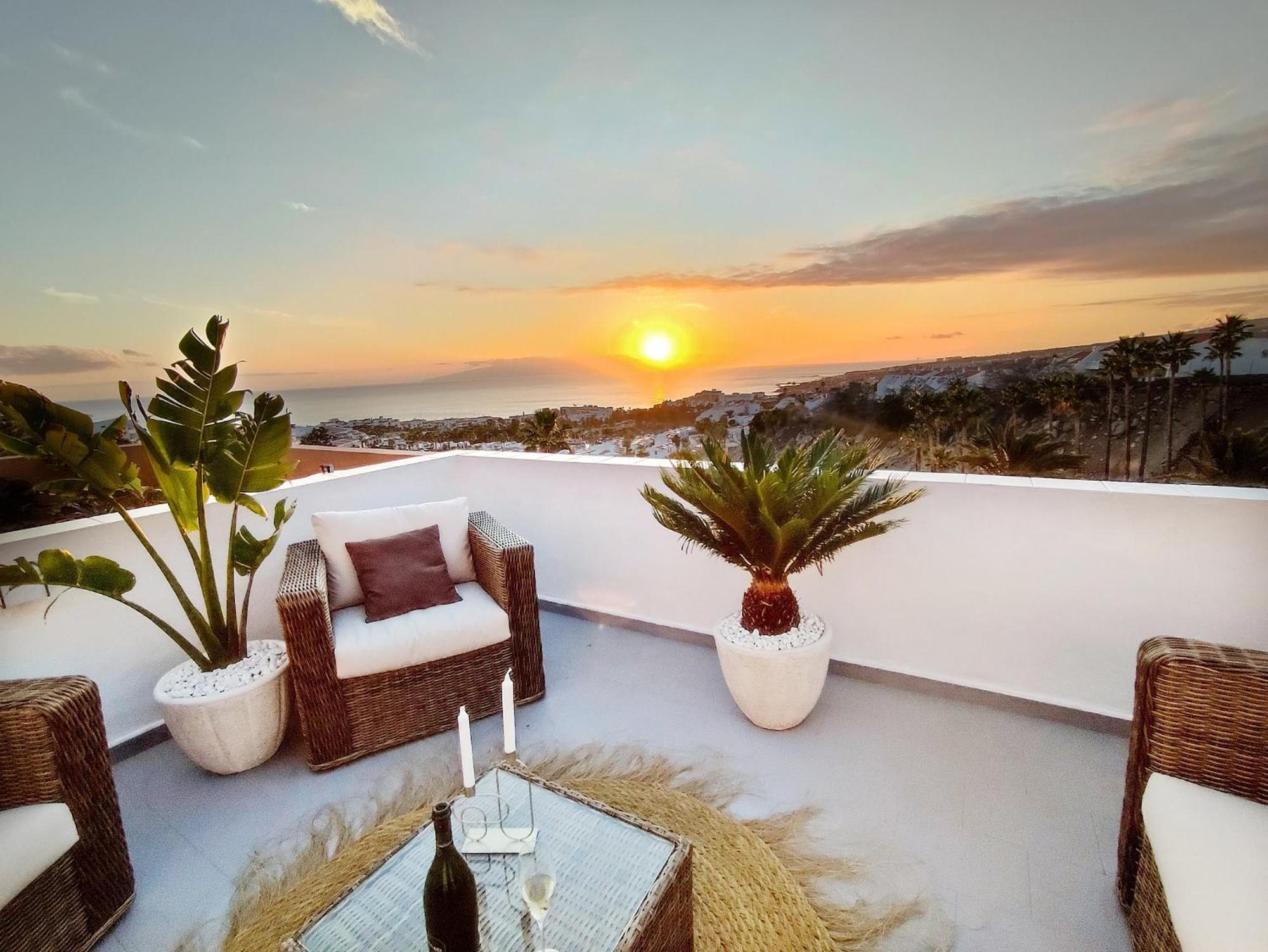 Luxury Ocean View Apartment
