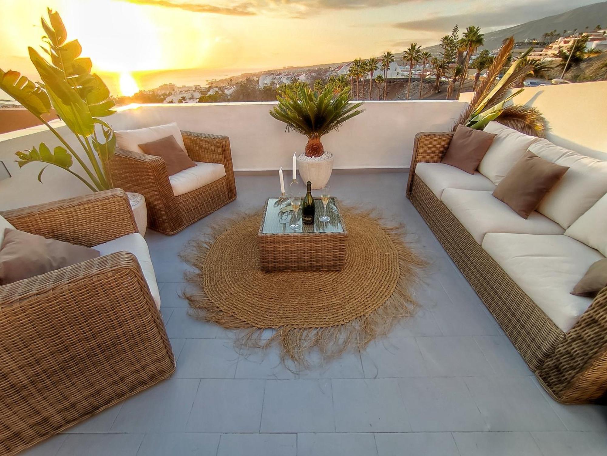 Luxury Ocean View Apartment *
