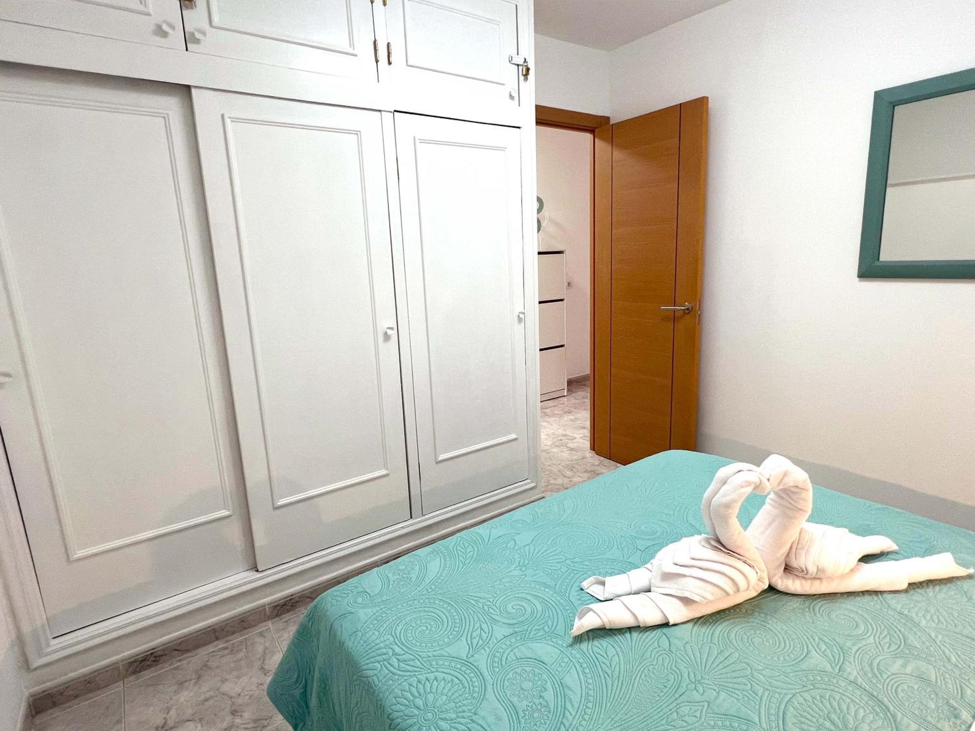 Encantador Con Terraza, Cristianos Appartement *