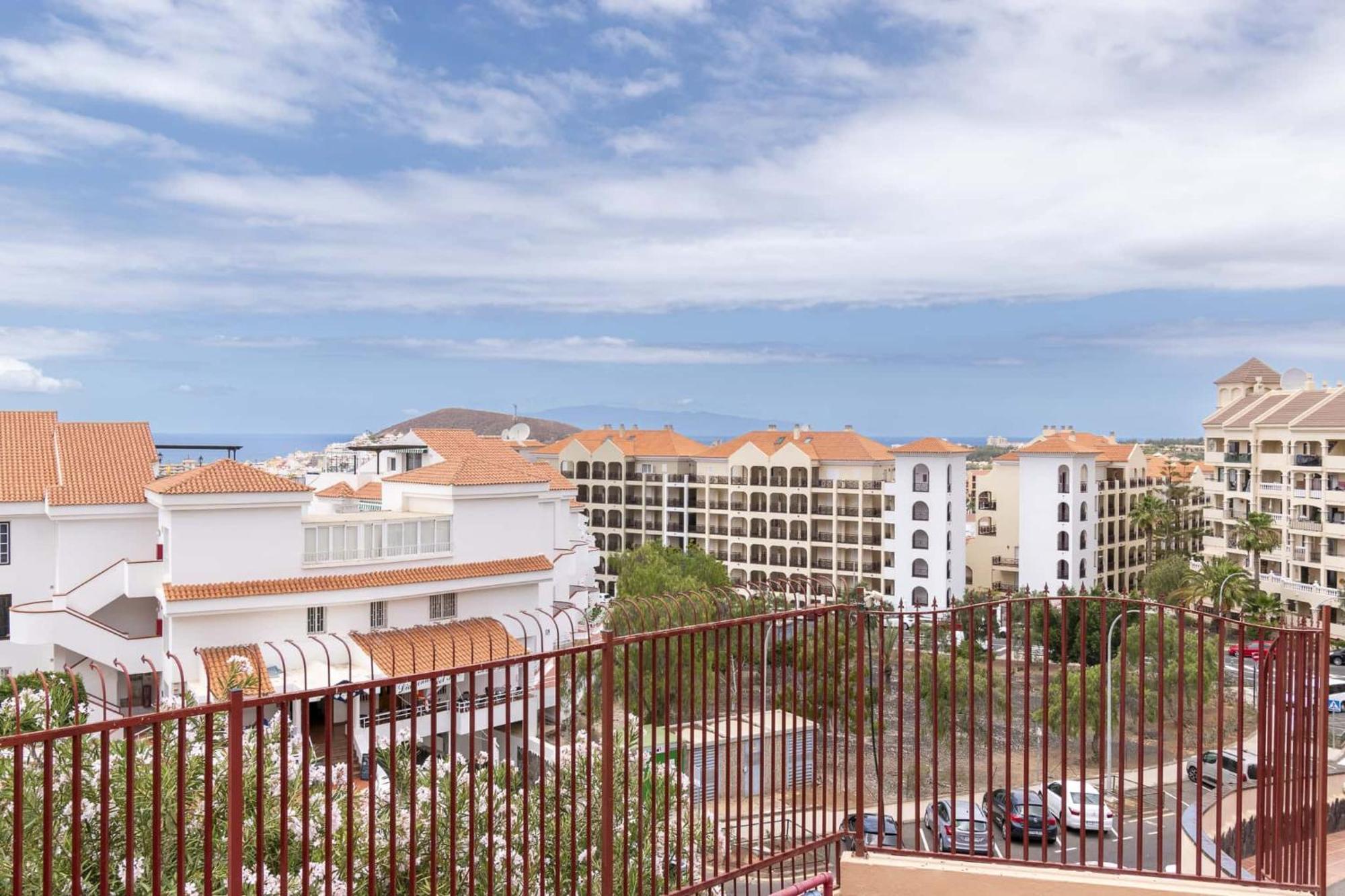 The Heights Cristianos * Los Cristianos (Tenerife)