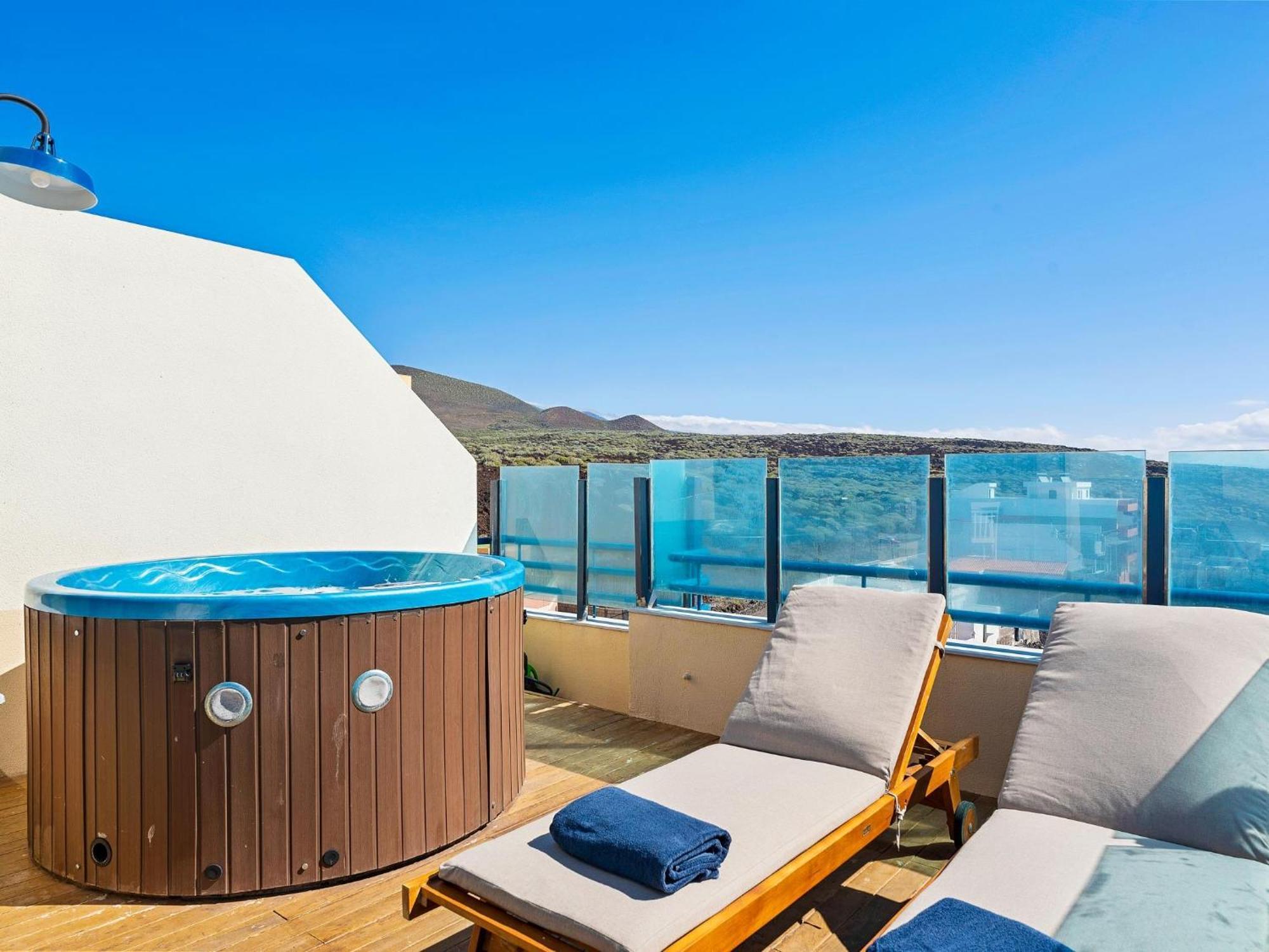 La Mar Loft With Hot Tub Holiday home *