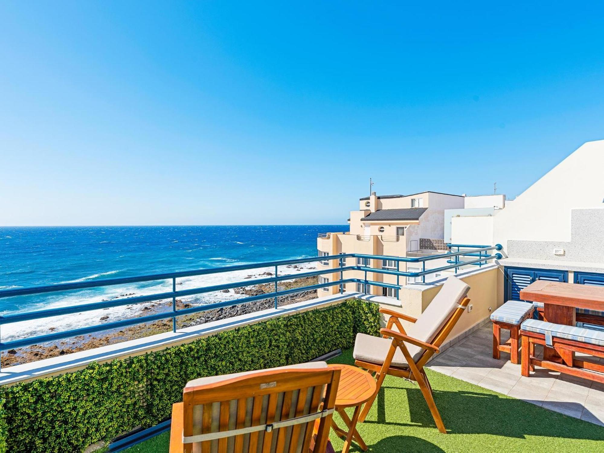 La Mar Loft With Hot Tub