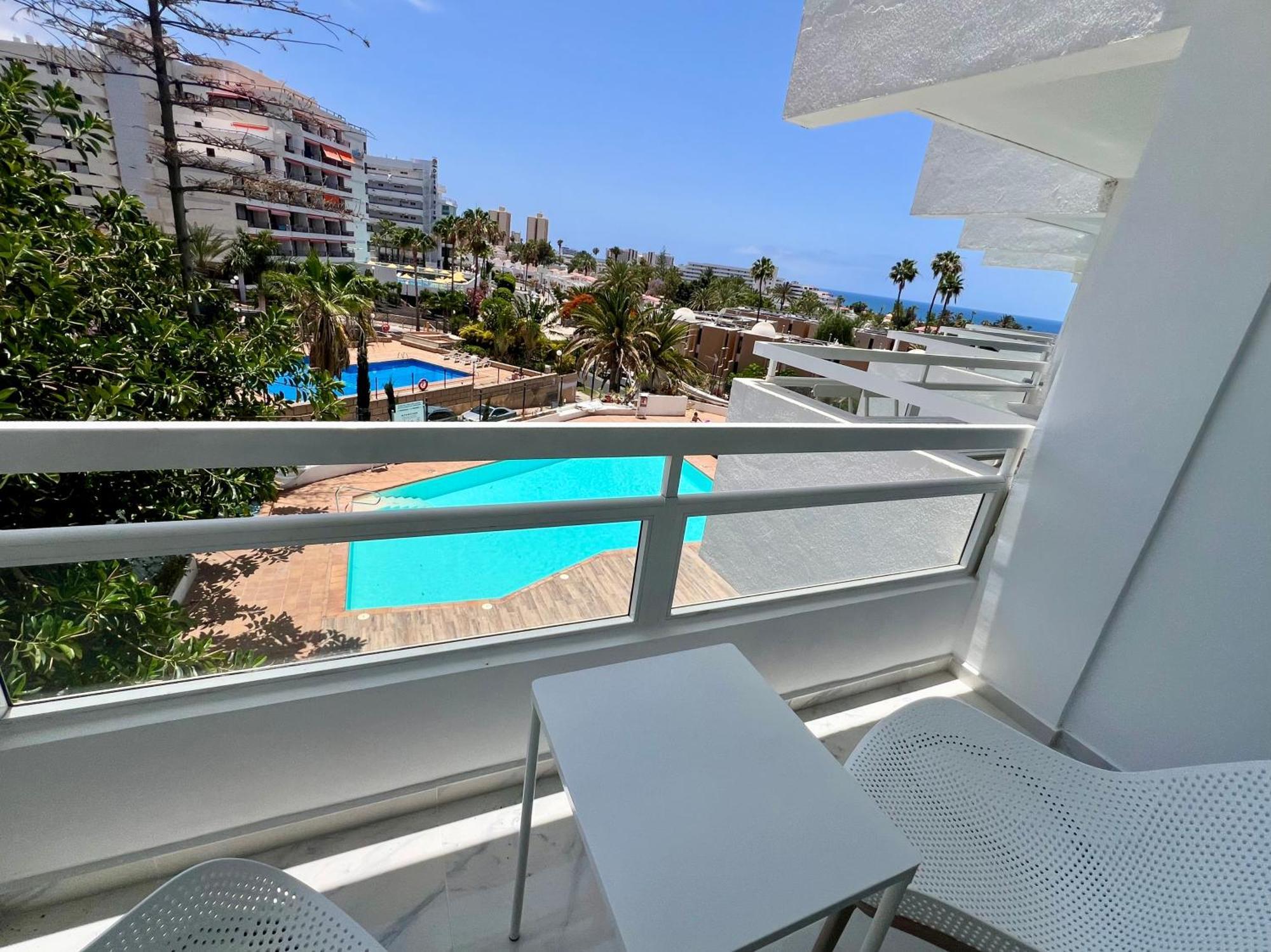 Tenerife Sea View Sun 220 Apartment