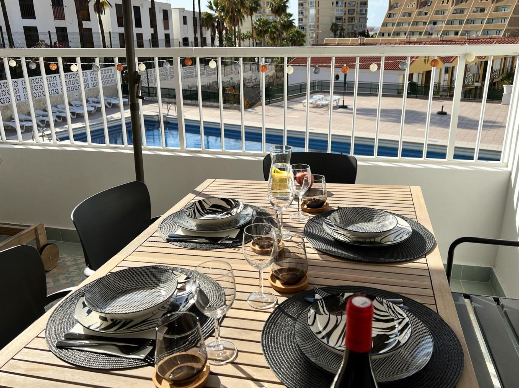 Apartment Patio Canario * Escape / 2 Rooms, 2 Terraces & Pool Arona (Tenerife)