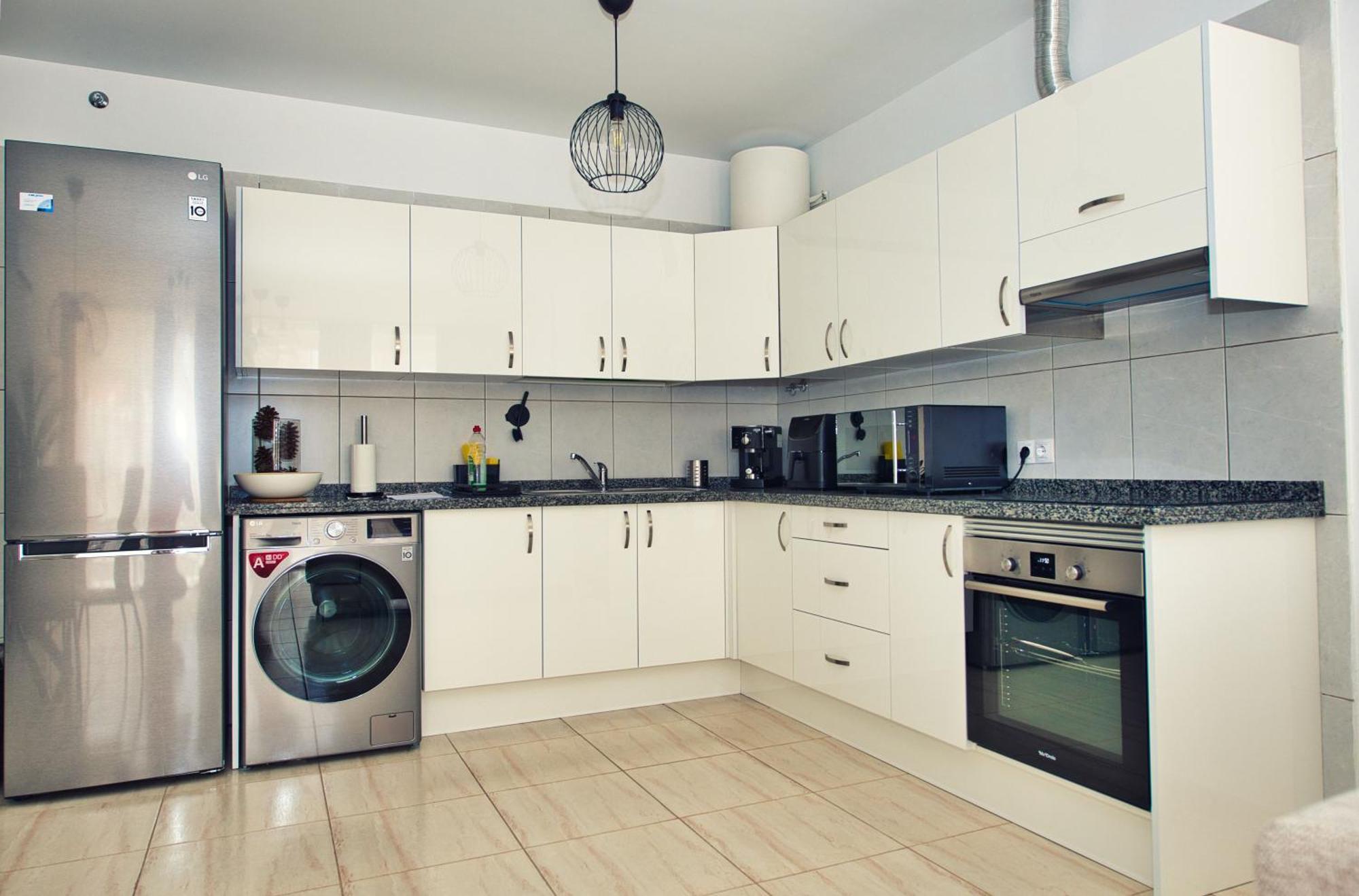 Apartment Ocean View Perfect Sunset Apartment, 4 137m2, Wifi & Bbq