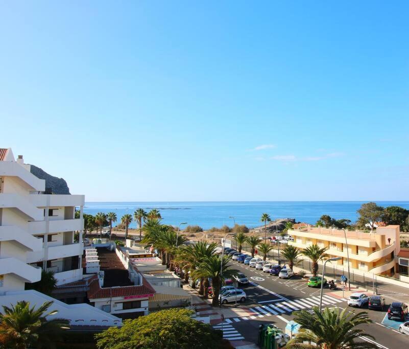 Apartment Soleado Y Flamante En Cristianos De Membrillosuites