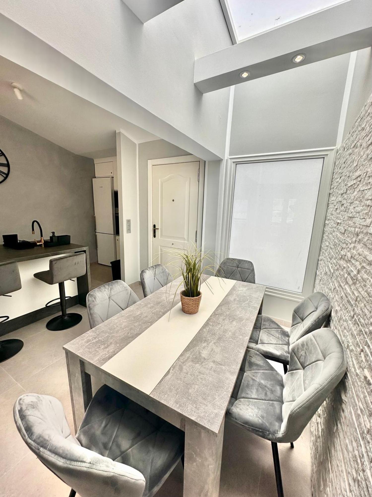 Luxury Renevapartment Island Village