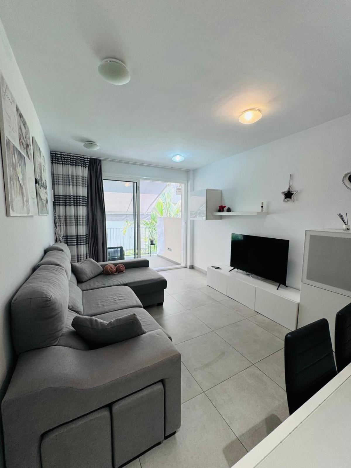 El Tesoro, Beautiful, Two Bedrooms Tenerife Sur *