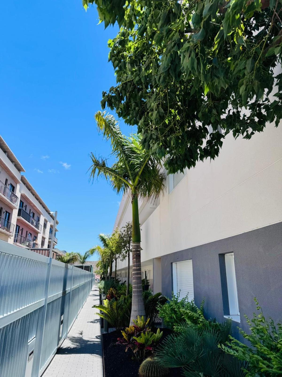Apartamento El Tesoro, Beautiful, Two Bedrooms Tenerife Sur *