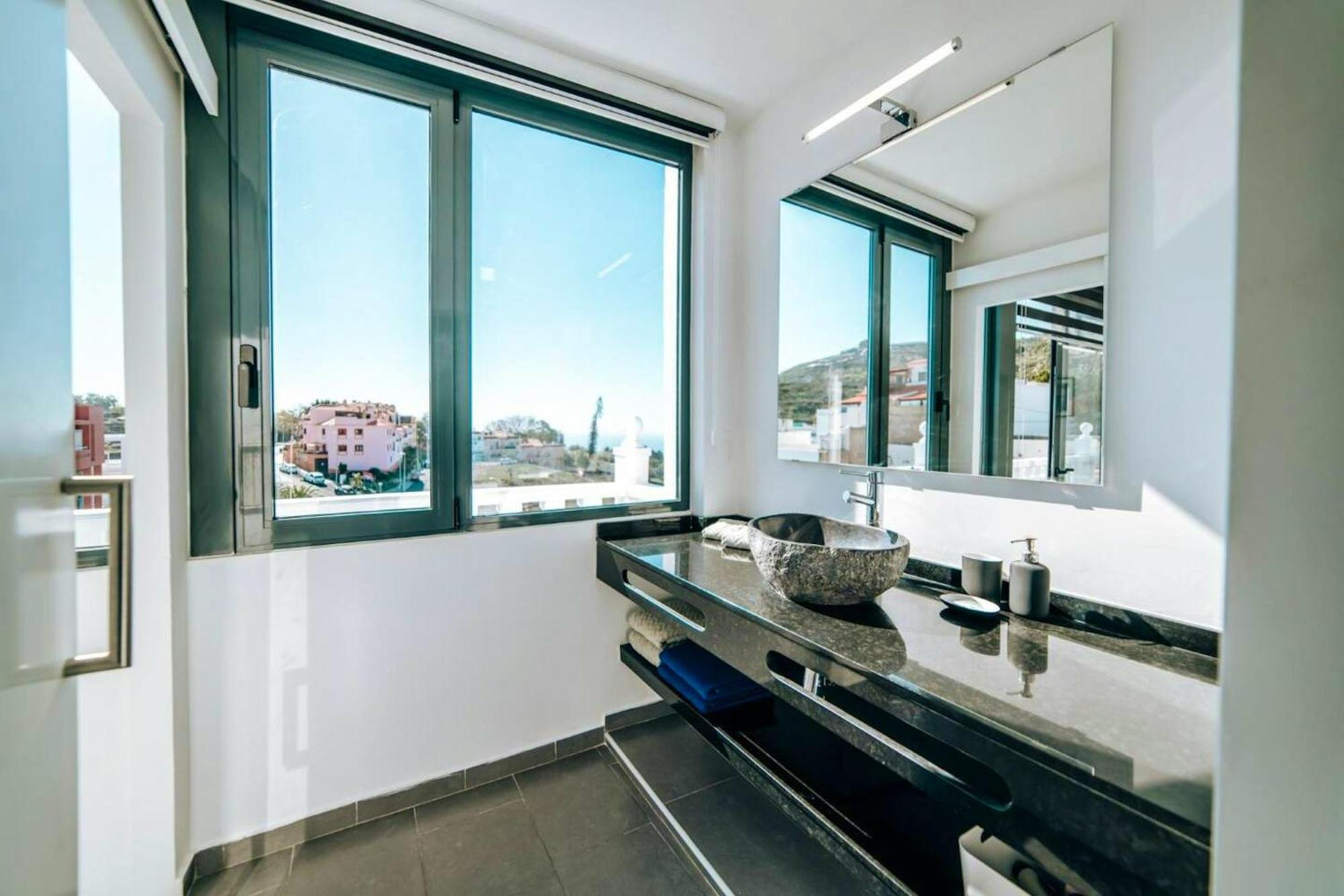 Charming In Tijoco Bajo Adeje 70 M² With Terrace *