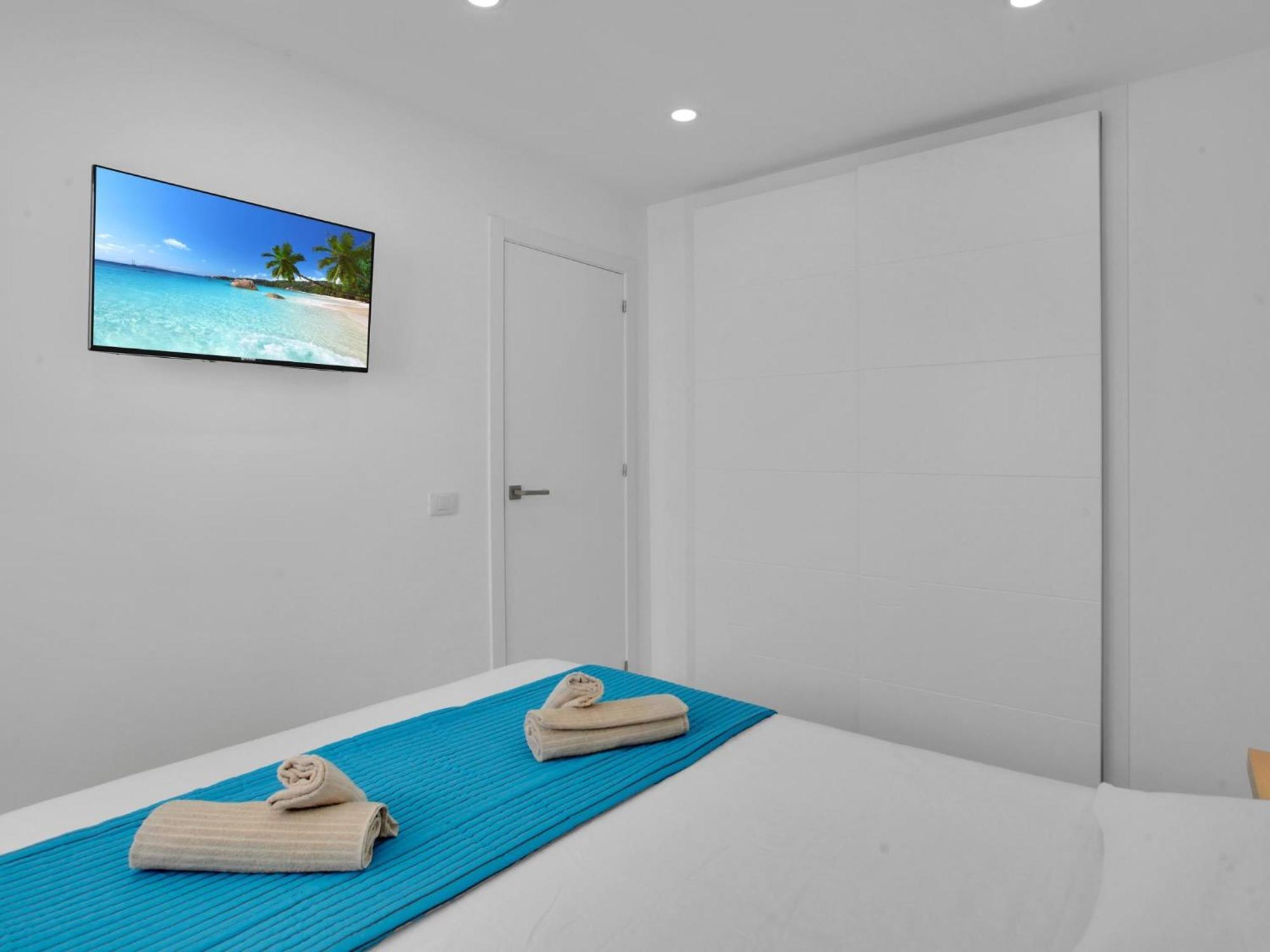 The Cliffs Penthouse, Huge Terrace, Bbq, Air Con Puerto de Santiago (Tenerife)