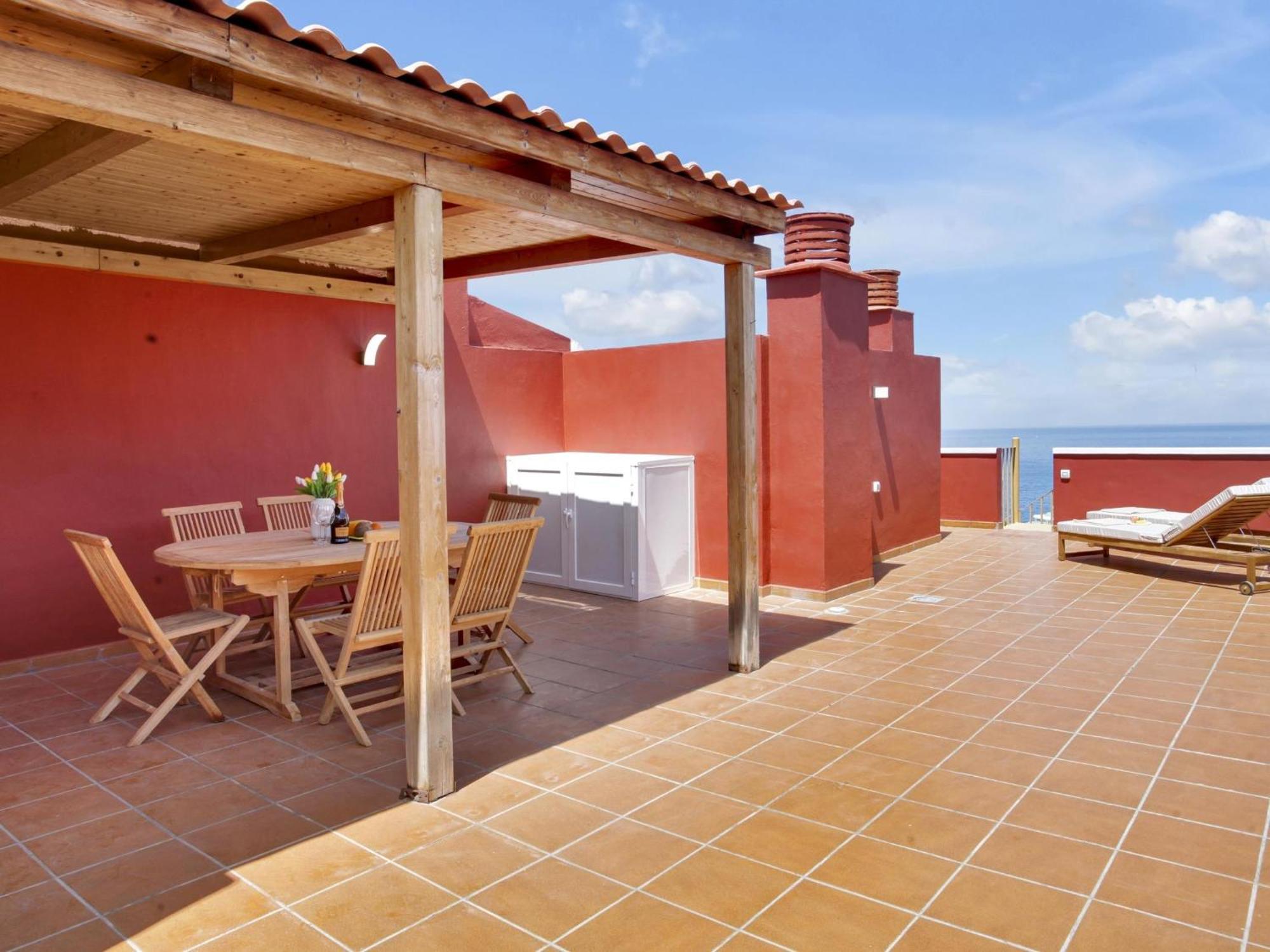 The Cliffs Penthouse, Huge Terrace, Bbq, Air Con