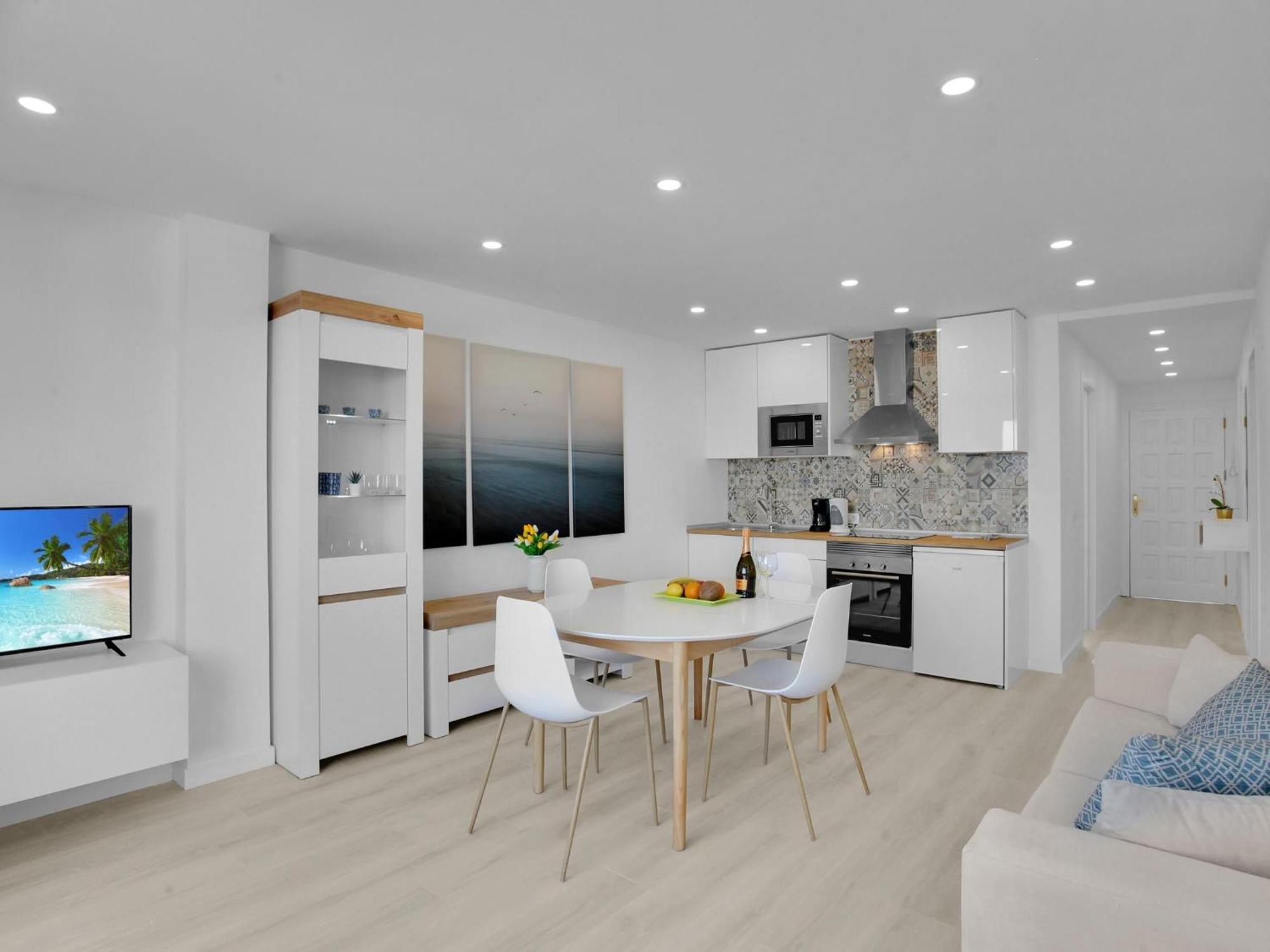 The Cliffs Penthouse, Huge Terrace, Bbq, Air Con Apartment